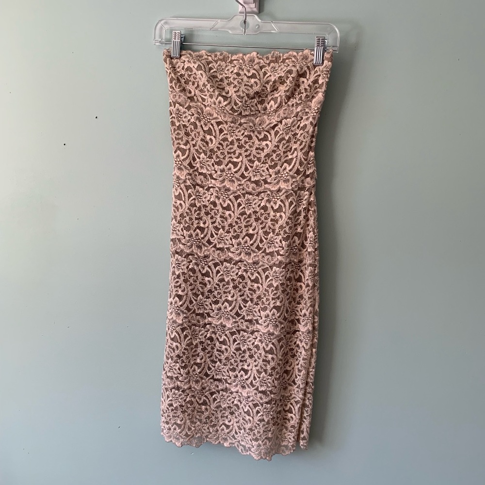 White House Black Market Lace Body Con Dress